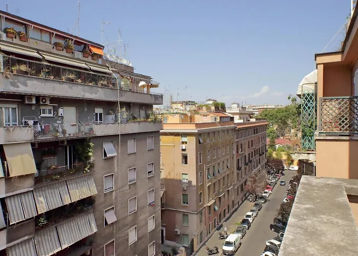 Silvano's Home In Rome